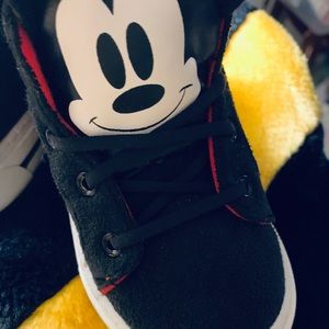 Mickey Mouse infant shoes